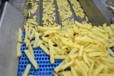 Processing - sorting - cutting and packing line for fresh peeled potatoes / Fresh peeled potato sorting - cutting - peeling and packing machine